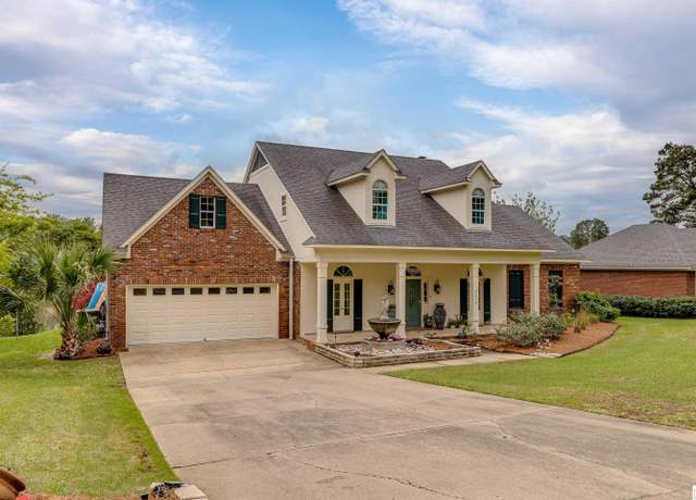 Property at 410 Lakefront Dr, West Monroe, LA 71291, 5 beds, 4 baths