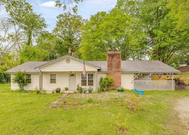 Property at 3074 Magnolia Dr, Rayville, LA 71269, 3 beds, 2 baths