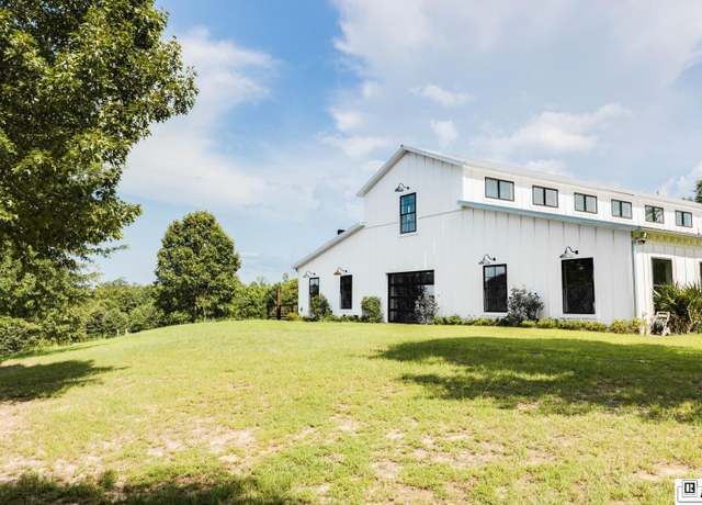 Property at 1147 Frost Tower Rd, West Monroe, LA 71292, 8 beds, 5 baths