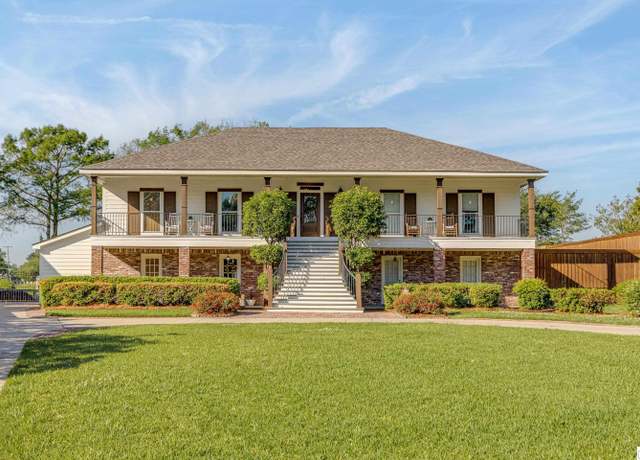 Property at 2600 River Oaks Dr, Monroe, LA 71201, 5 beds, 4.5 baths