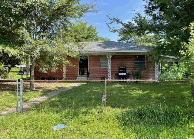 Property at 114 Fairlane Dr, West Monroe, LA 71291, 2 beds, 1 bath