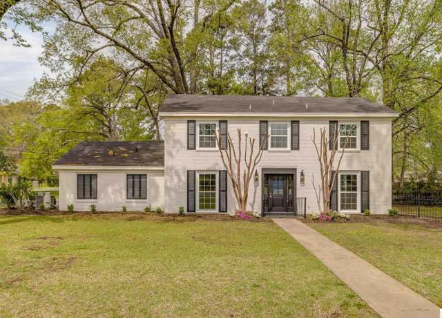 Property at 1801 Oakmont St, Monroe, LA 71201, 4 beds, 2 baths