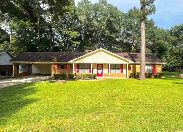 Property at 114 Loop Dr, Bastrop, LA 71220, 3 beds, 2 baths