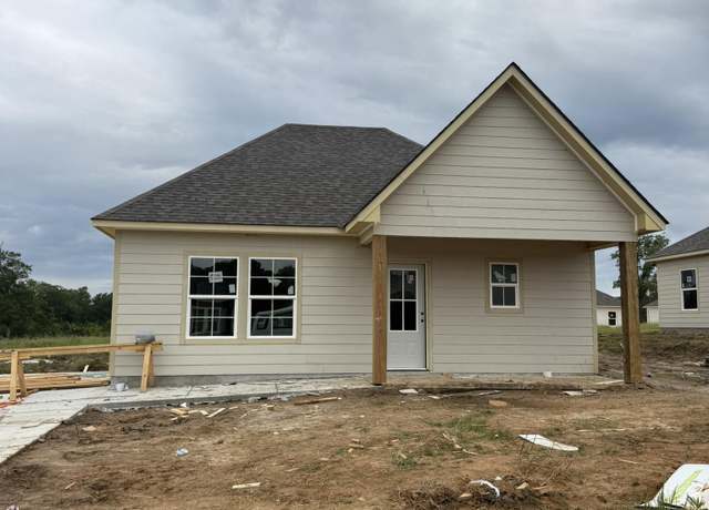 Property at 115 Baywood Ln, Ruston, LA 71270, 3 beds, 2 baths