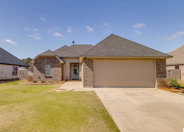Property at 117 Aubree Cir, West Monroe, LA 71291, 4 beds, 2 baths