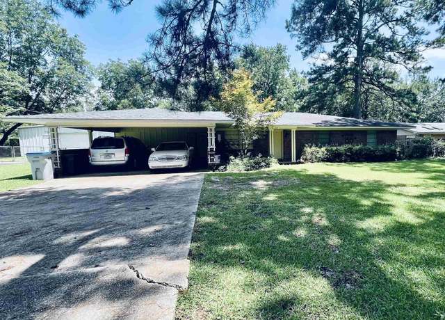 Property at 312 Old Darbonne Rd, West Monroe, LA 71291, 4 beds, 2 baths