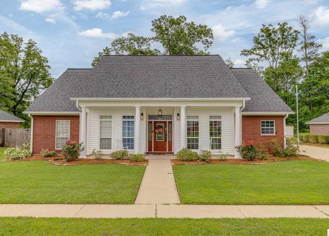 Property at 201 Woodcock Dr, Monroe, LA 71203, 3 beds, 2 baths
