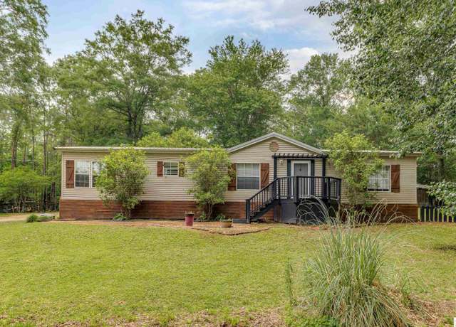 Property at 4145 Beacon Light Rd, Ruston, LA 71270, 3 beds, 2 baths