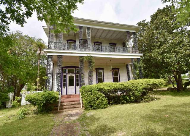 Property at 509 N Trenton St, Ruston, LA 71270, 5 beds, 3 baths