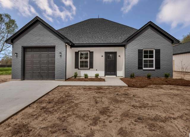Property at 126 Copley St, West Monroe, LA 71291, 3 beds, 2 baths