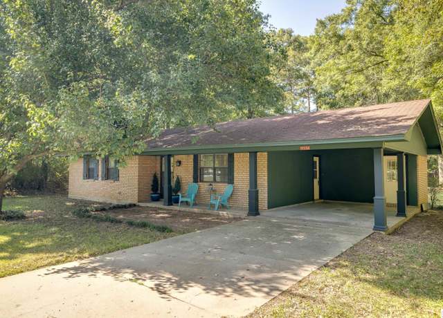 Property at 10550 Maple St, Bastrop, LA 71220, 3 beds, 1 bath