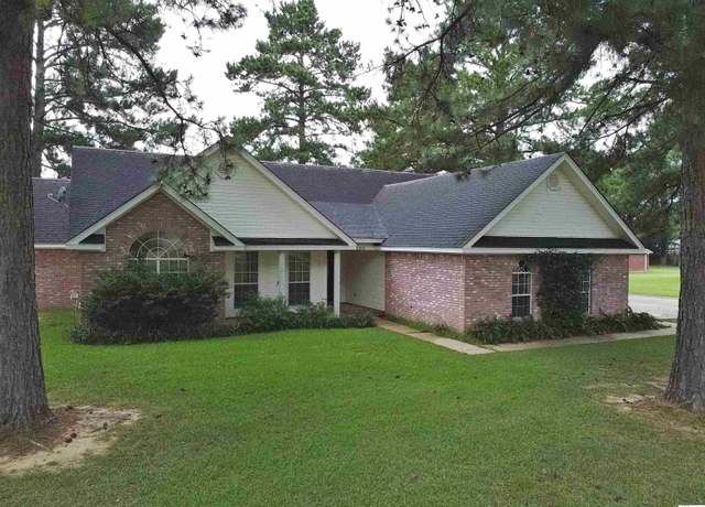 Property at 2201 Cooktown Rd, Ruston, LA 71270, 3 beds, 2 baths