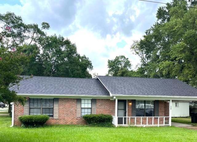 Property at 124 Sunshine Ave, West Monroe, LA 71291, 2 beds, 2 baths