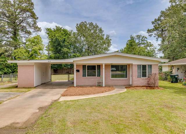 Property at 206 Gross St, West Monroe, LA 71291, 3 beds, 1 bath