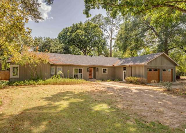 Property at 3506 Forsythe Ave, Monroe, LA 71201, 3 beds, 3.5 baths