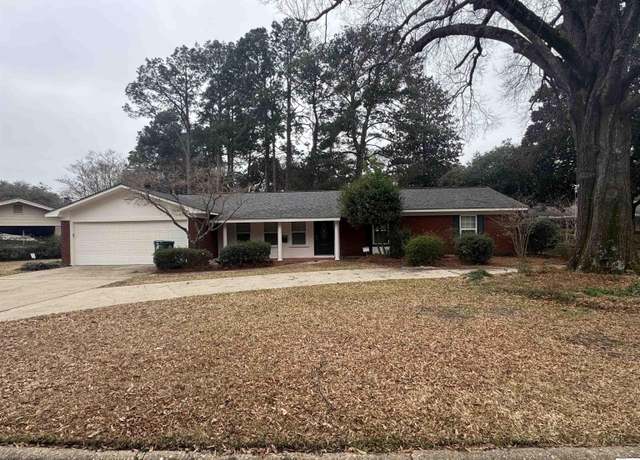 Property at 2209 Emerson St, Monroe, LA 71201, 3 beds, 2 baths