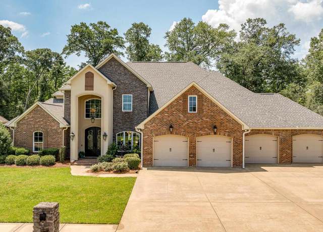 Property at 169 East Shore Rd, Monroe, LA 71203, 4 beds, 4.5 baths