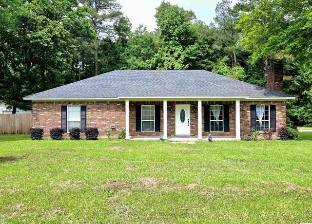 Property at 10417 Windhaven Dr, Bastrop, LA 71220, 3 beds, 2 baths