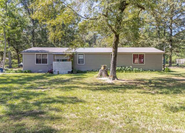 Property at 429 Barnes Rd, Monroe, LA 71203, 3 beds, 2.5 baths