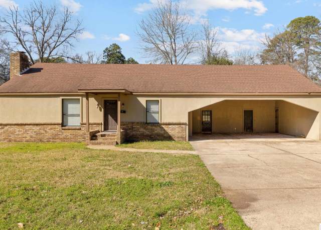 Property at 1801 Filhiol Ave, Monroe, LA 71203, 3 beds, 2 baths