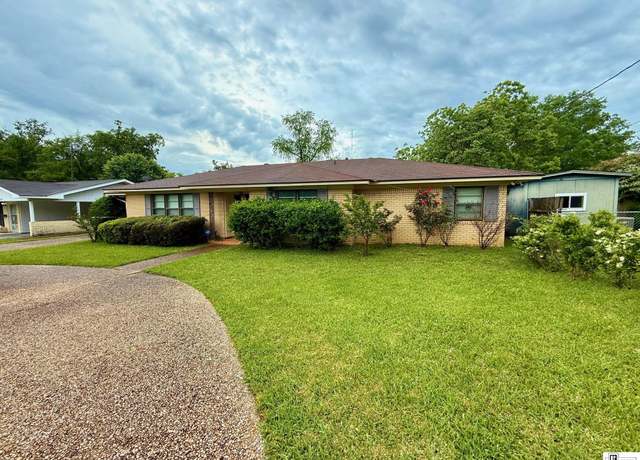 Property at 123 Oak Dr, West Monroe, LA 71291, 3 beds, 2 baths