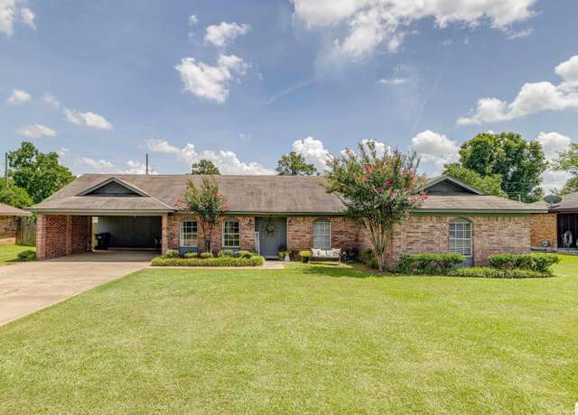 Property at 119 Hemlock Cir, West Monroe, LA 71291, 4 beds, 2 baths