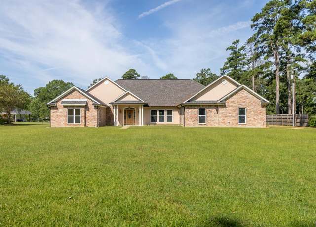 Property at 1007 Hicks St, West Monroe, LA 71291, 3 beds, 3 baths