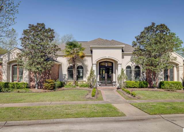 Property at 127 St Charles Cir, Monroe, LA 71203, 5 beds, 4 baths