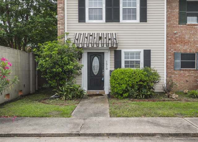 Property at 1510 Shannon St, Monroe, LA 71201, 2 beds, 2.5 baths