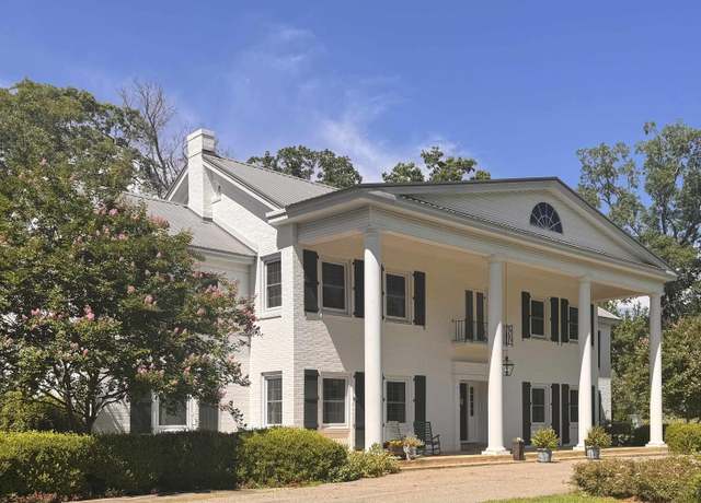 Property at 404 North St, Oak Grove, LA 71263, 5 beds, 5 baths