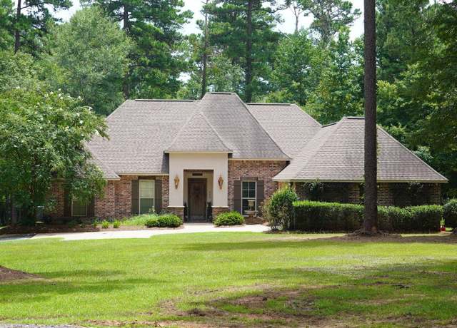 Property at 229 Woods Rd, Ruston, LA 71270, 3 beds, 2.5 baths