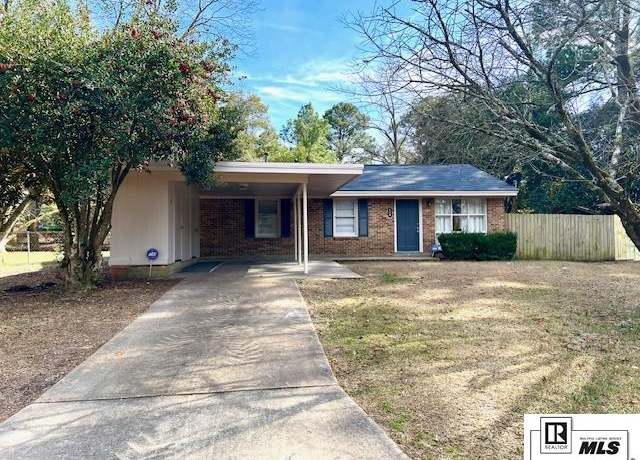 Property at 118 Bradley Dr, West Monroe, LA 71291, 3 beds, 2 baths