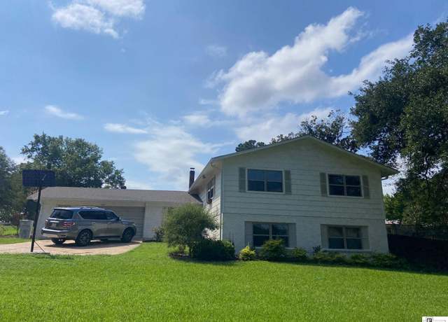 Property at 202 Alta Mira Dr, West Monroe, LA 71291, 5 beds, 3 baths