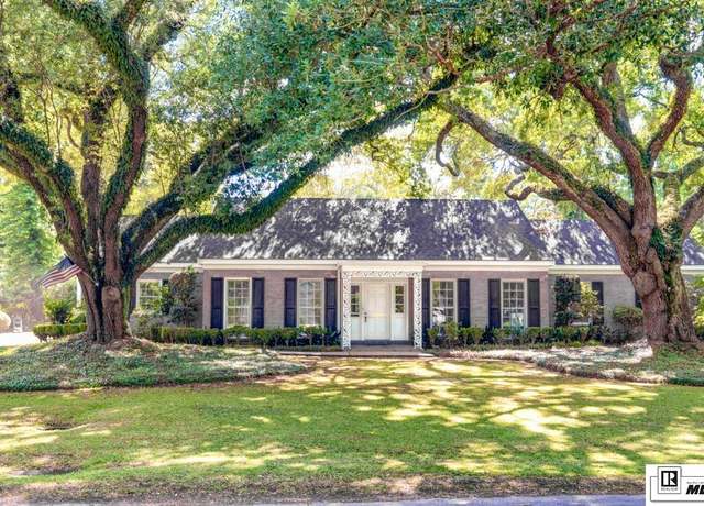 Property at 2007 Pargoud Blvd, Monroe, LA 71201, 3 beds, 2 baths