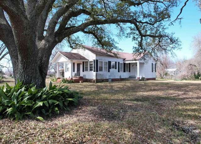 Property at 271 Talla Bena Rd, Tallulah, LA 71282, 3 beds, 2 baths