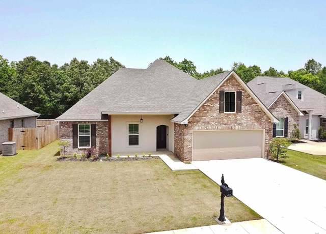 Property at 401 Florio Ct, Monroe, LA 71203, 4 beds, 2 baths