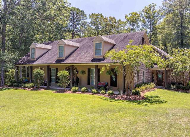 Property at 1475 Strozier Rd, West Monroe, LA 71291, 4 beds, 3.5 baths