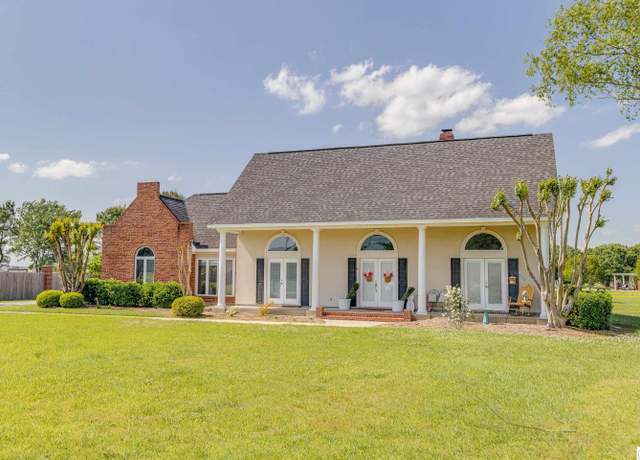Property at 415 Parrots Beak Rd, Sterlington, LA 71280, 4 beds, 3 baths