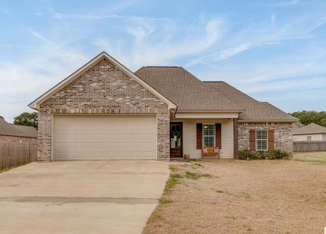 Property at 259 Belmont Blvd, Ruston, LA 71270, 3 beds, 2 baths