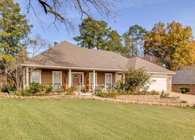 Property at 306 Kendall Ridge Dr, West Monroe, LA 71292, 4 beds, 2.5 baths
