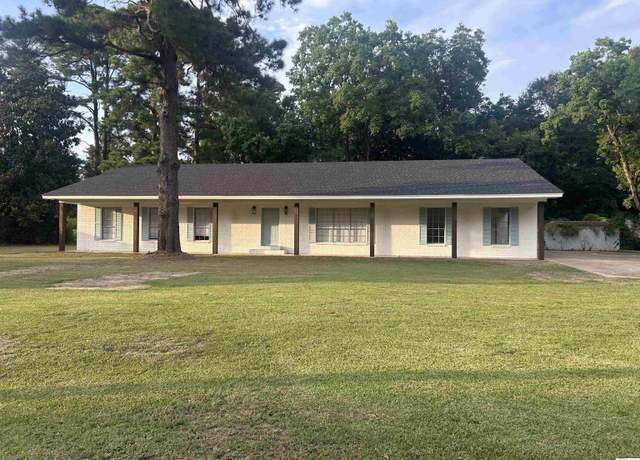 Property at 504 Bonner Ferry Rd, Bastrop, LA 71220, 3 beds, 2.5 baths
