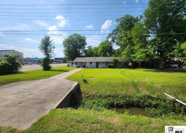Property at 404 Register St, West Monroe, LA 71291, 3 beds, 1 bath