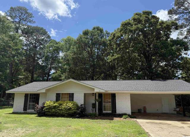 Property at 111 Pineway Dr, West Monroe, LA 71291, 3 beds, 1.5 baths