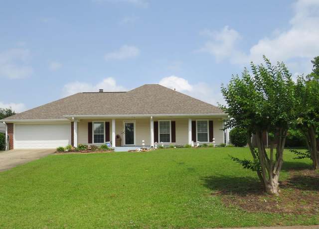 Property at 124 Greenfield Cir, West Monroe, LA 71291, 3 beds, 2 baths