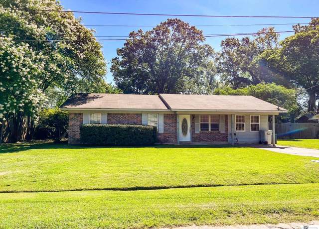 Property at 101 Peach St, Sterlington, LA 71280, 3 beds, 1.5 baths