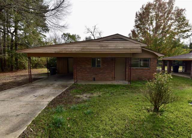 Property at 158 Lee St, Grambling, LA 71245, 3 beds, 1 bath