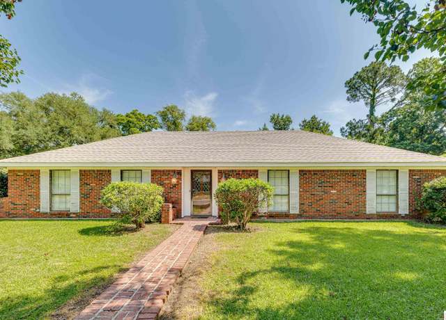 Property at 2705 Cuba Blvd, Monroe, LA 71201, 4 beds, 2 baths