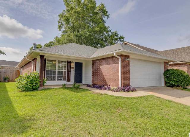 Property at 119 Ridgedale Lake Dr, West Monroe, LA 71291, 3 beds, 2 baths
