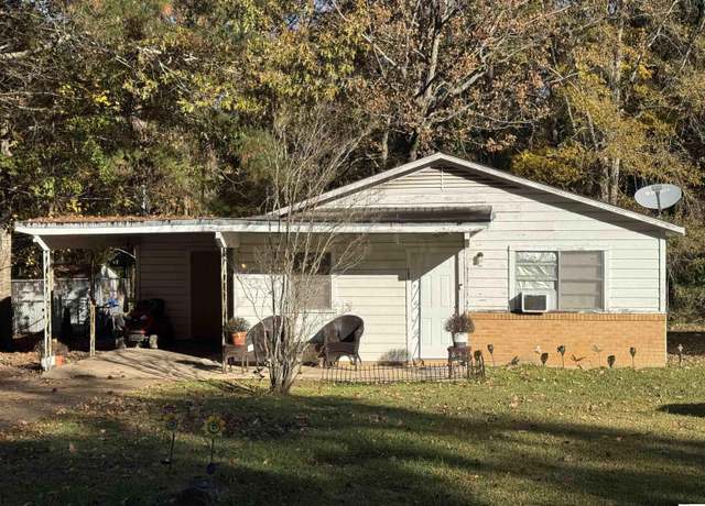 Property at 204 Holley Dr, Jonesboro, LA 71251