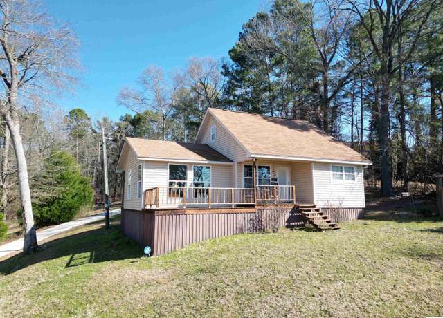 Property at 1401 Olin Rd, Farmerville, LA 71241, 2 beds, 1.5 baths